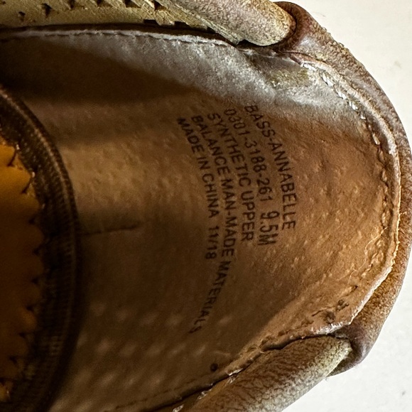 G H BASS & CO SHOES 9 1/2m - Picture 5 of 8